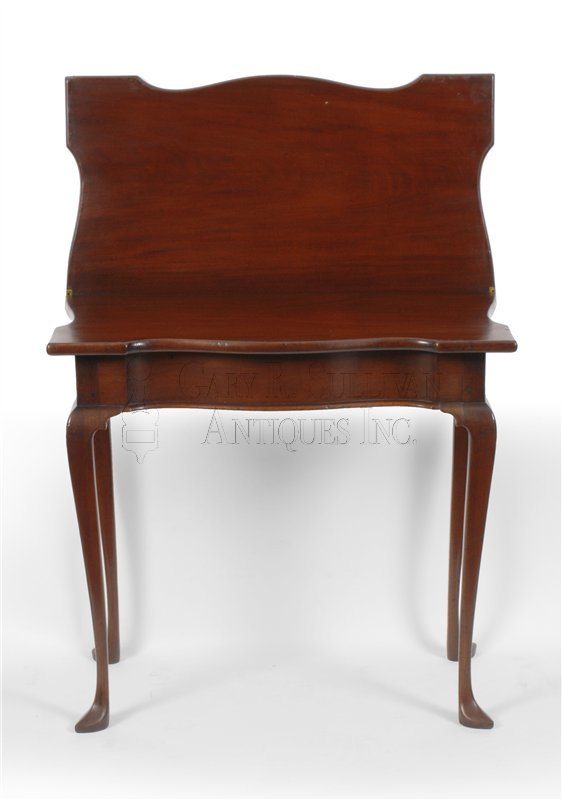Queen Anne Games Table, Newport, RI