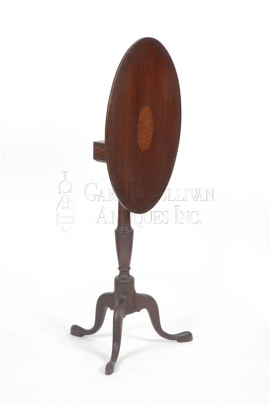 Queen Anne candlestand, North Shore, Mass, circa 1780