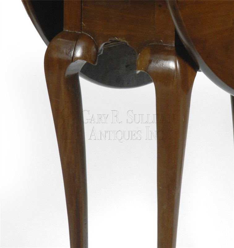 Queen Anne drop leaf table, Boston, circa 1760
