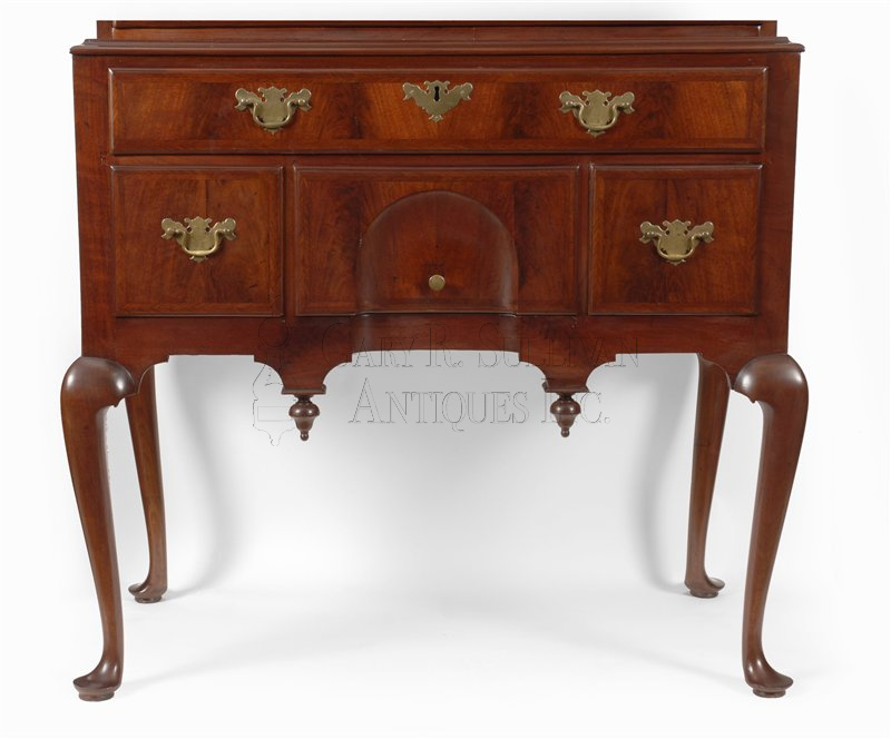 Queen Anne walnut highboy (Boston, Mass)